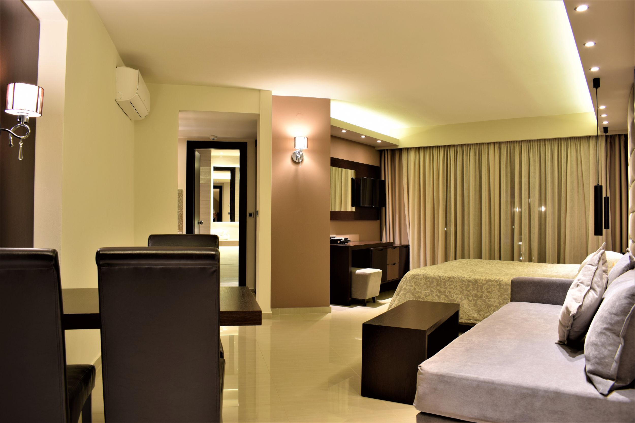 Chania Beach Hotels 